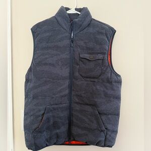 JOHNNIE-O Horton Vest in Blue Camo and Orange